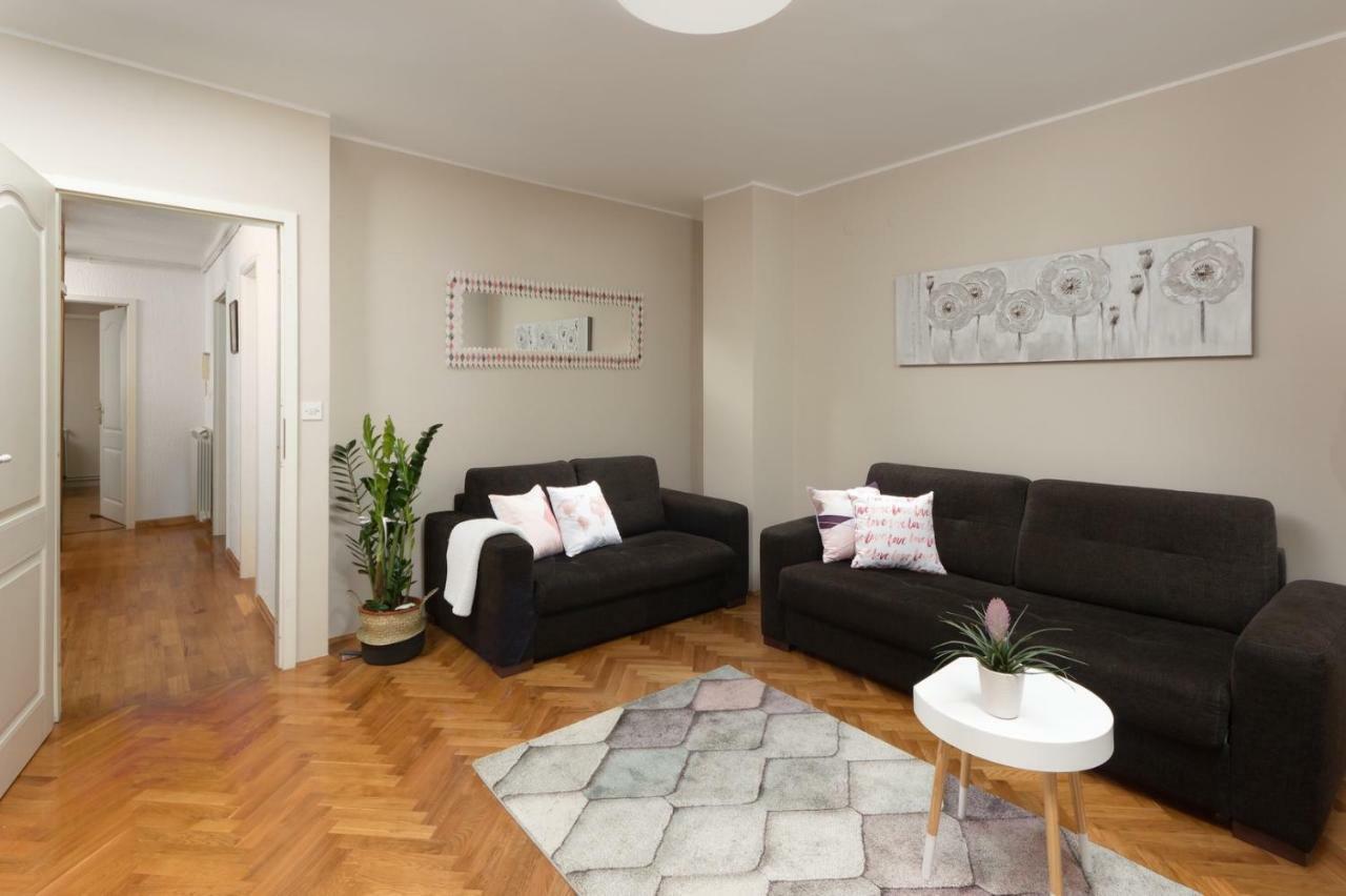 Apartments Sasha Pula Ngoại thất bức ảnh